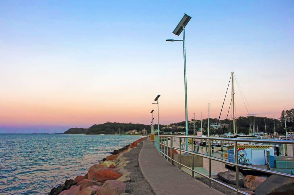 Solar Street Lights - Single Arm - 80W 30Ah 10W LED Off