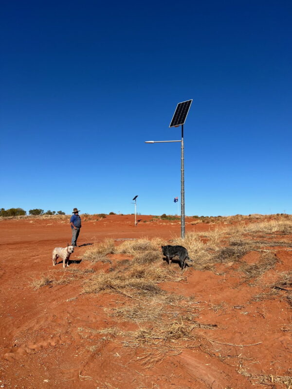 Solar Street Light - 20W LED - 190W Solar Panel - 768Wh Lithium Battery - Image 2